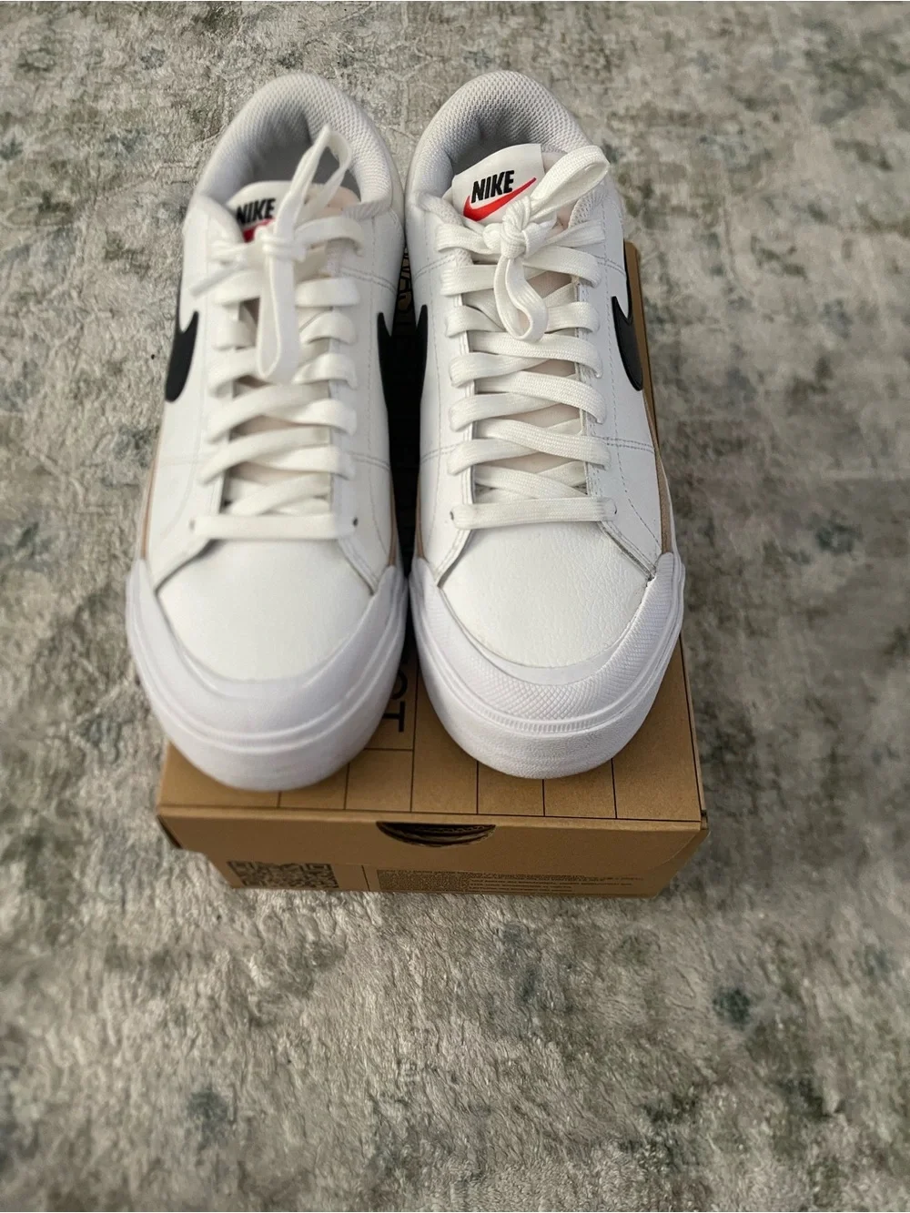 Women’s Nike Court Legacy